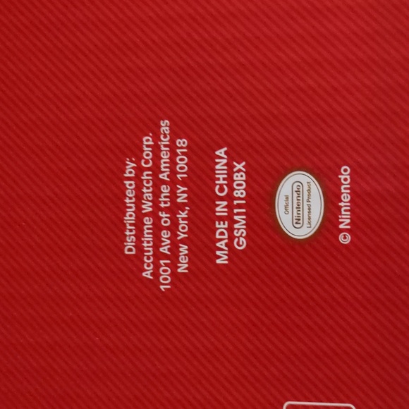 Super Mario Tabletop Clock - Picture 3 of 9